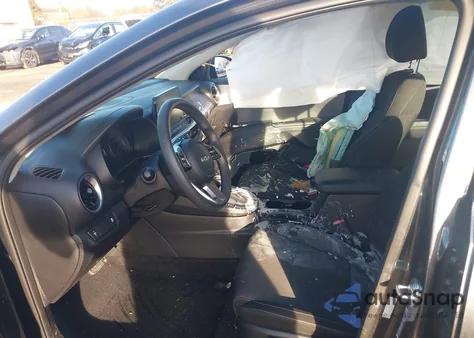 2024 Kia Forte Lxs z USA, uszkodzony, nr VIN 3KPF24AD7RE744339